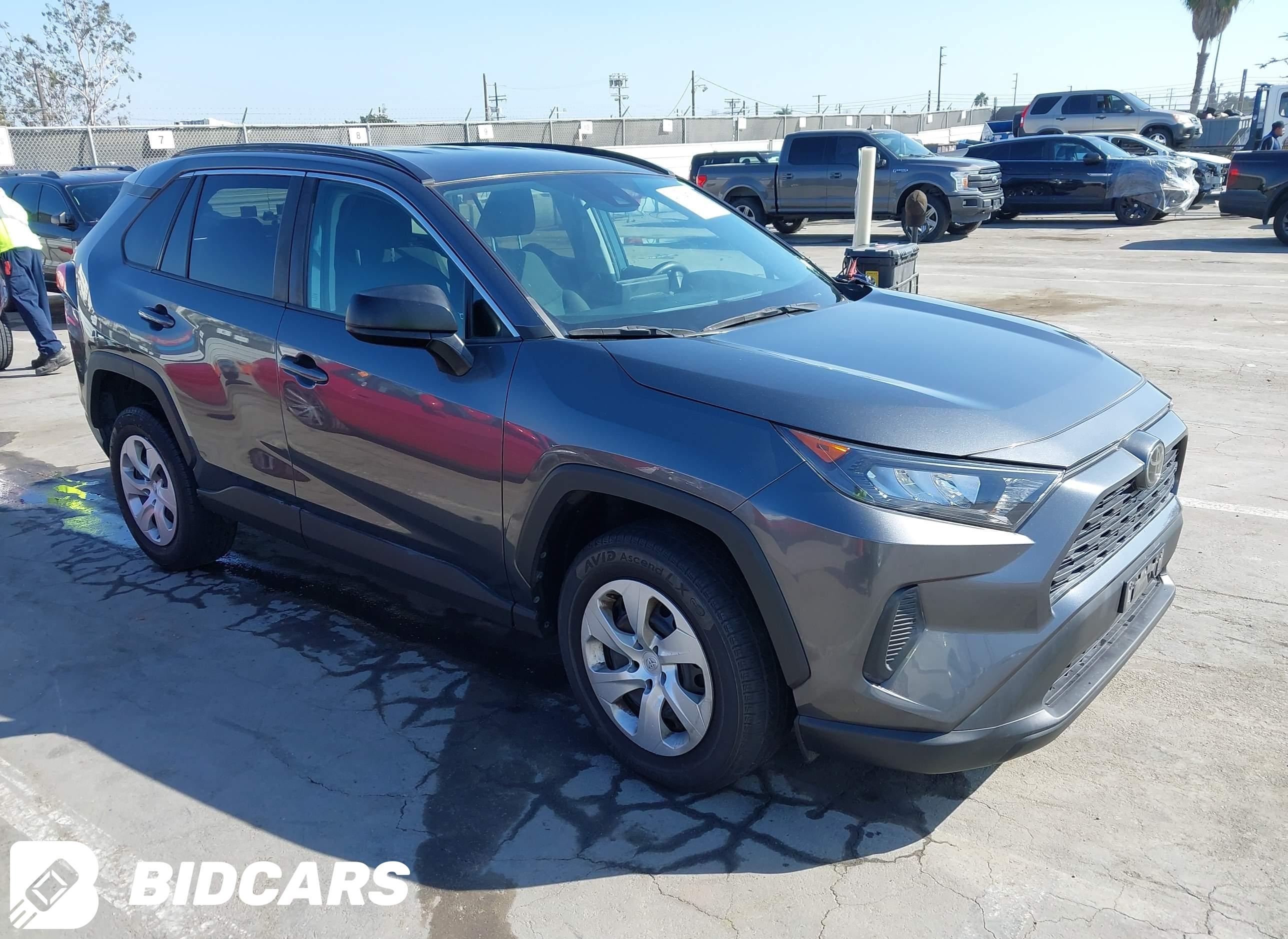 2020 Toyota RAV4, LE