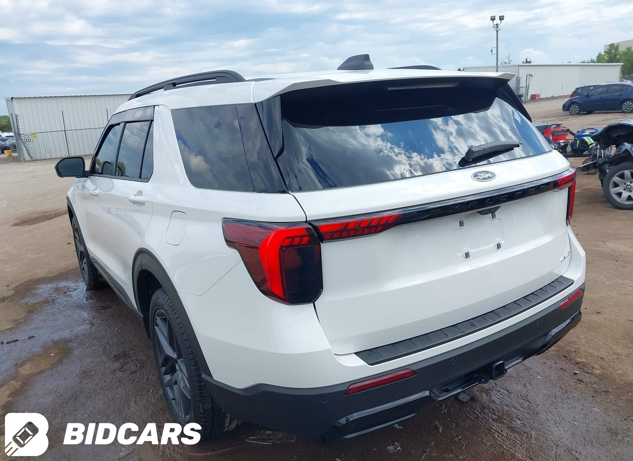 2025 Ford Explorer, St-Line