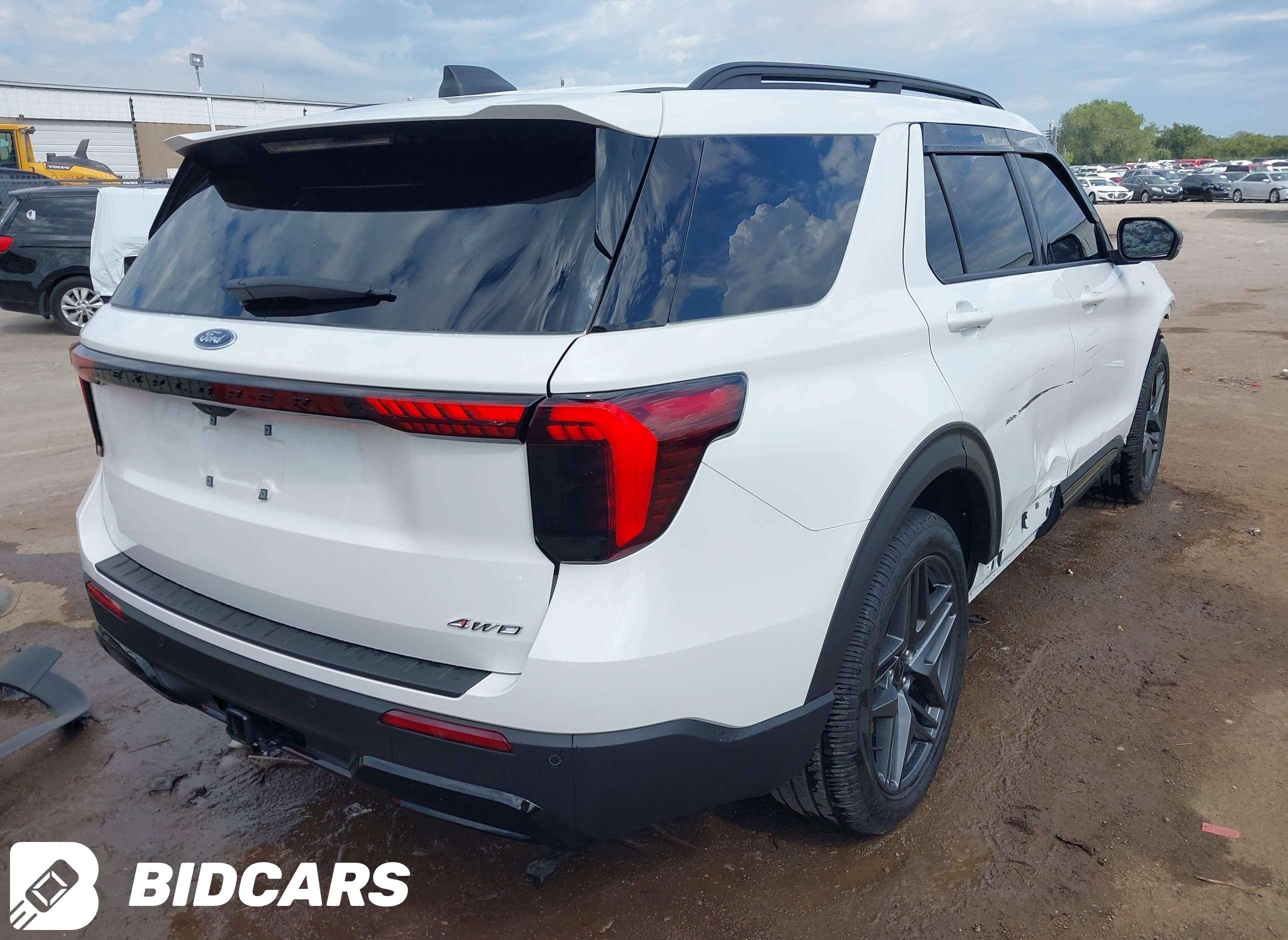 2025 Ford Explorer, St-Line