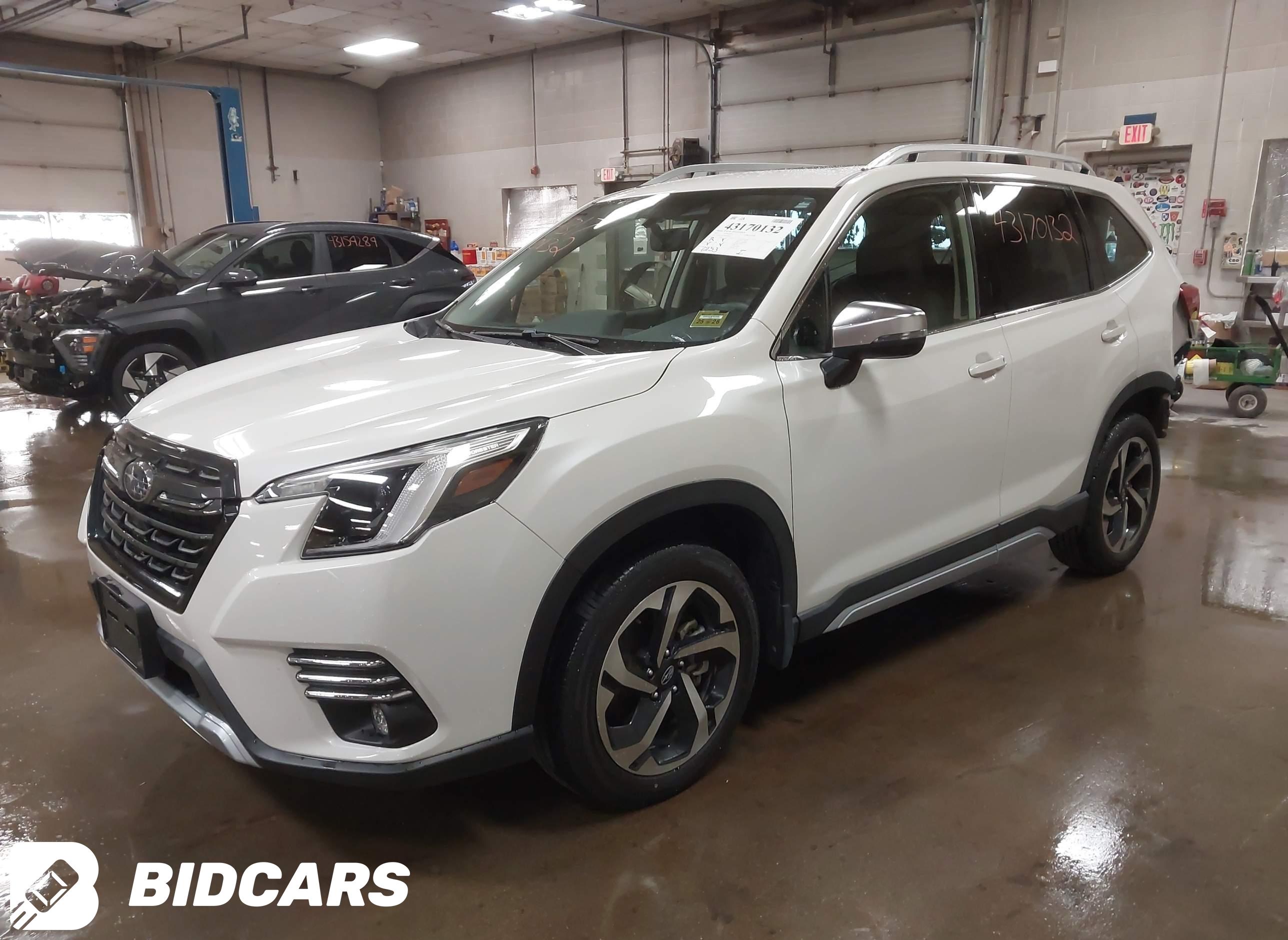 2023 Subaru Forester, Touring