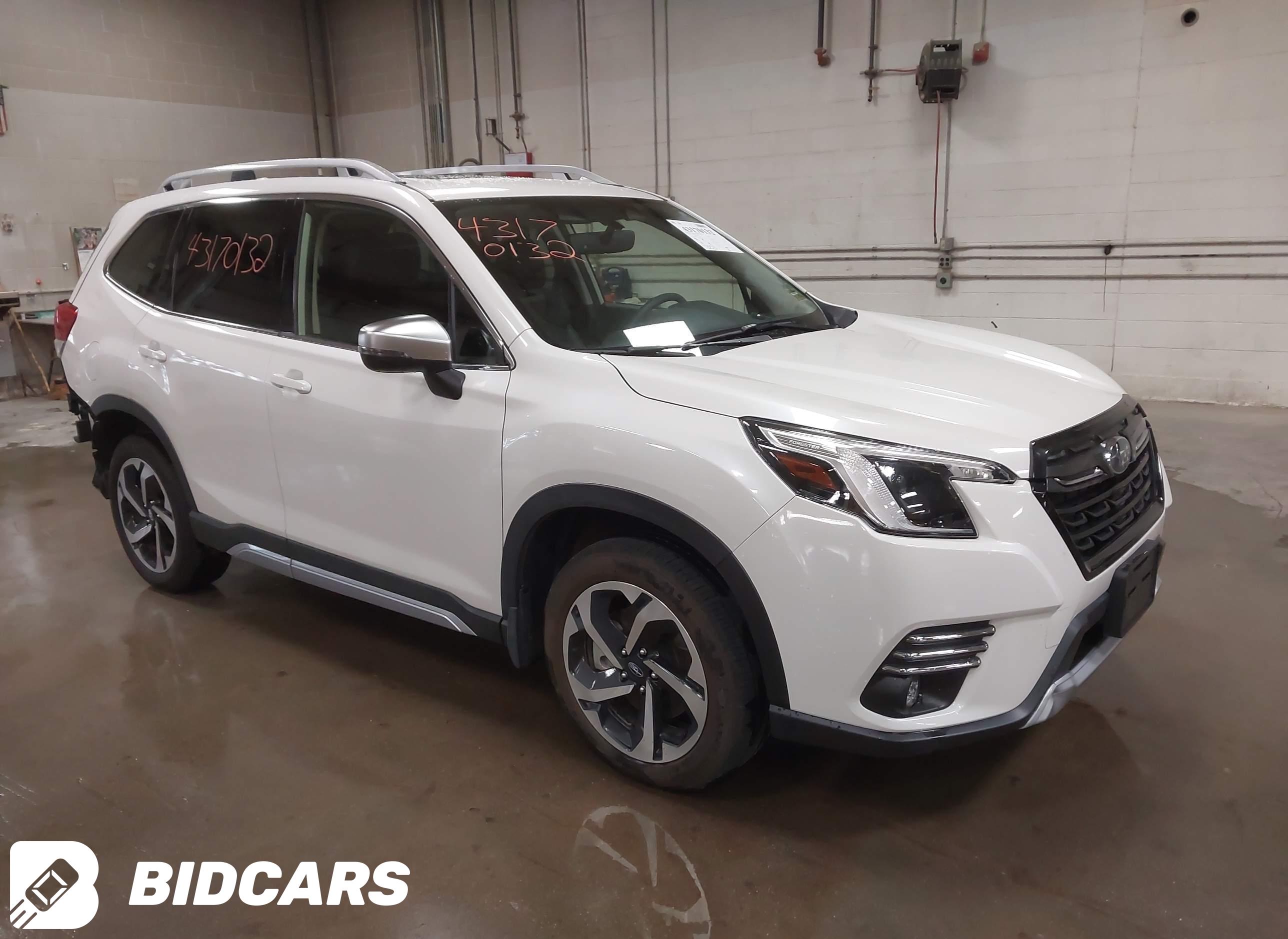 2023 Subaru Forester, Touring