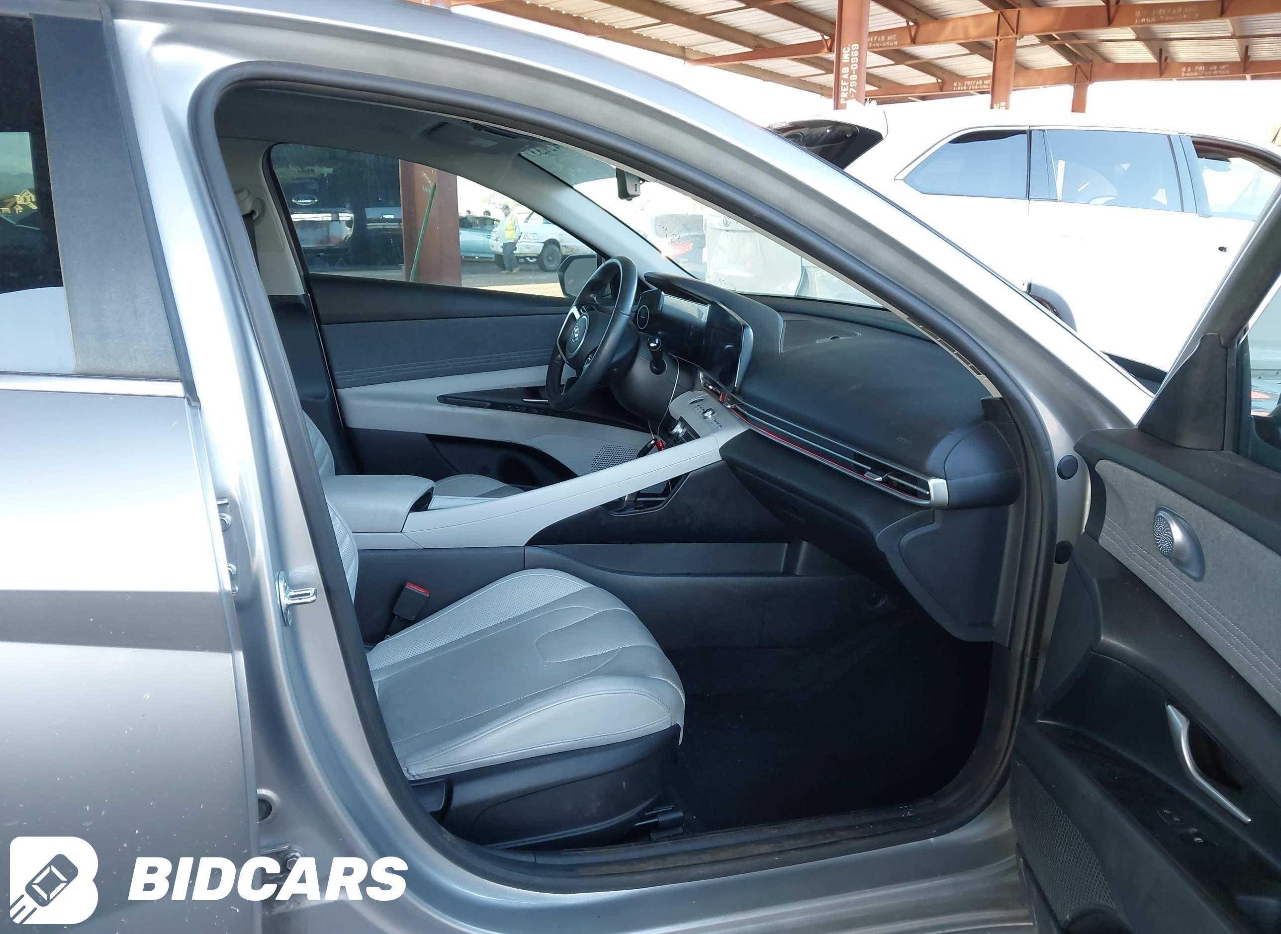 2021 Hyundai Elantra, Limited