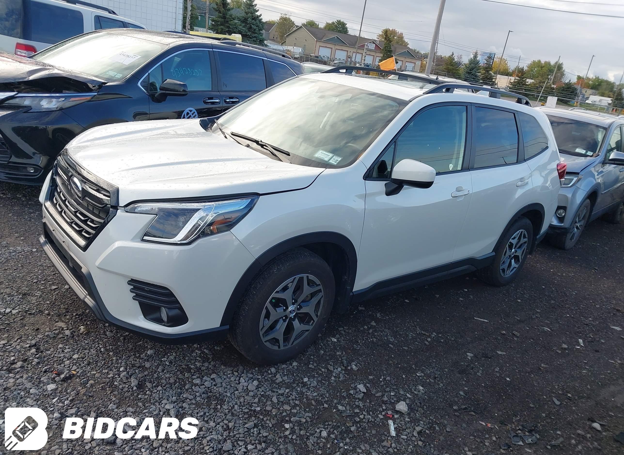 2023 Subaru Forester, Premium