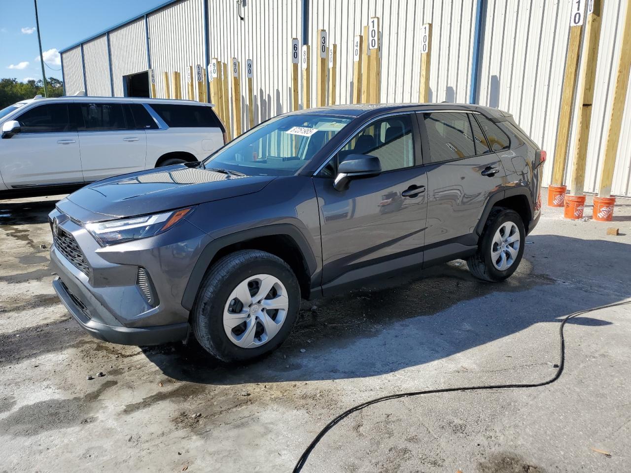 2024 Toyota RAV4, LE