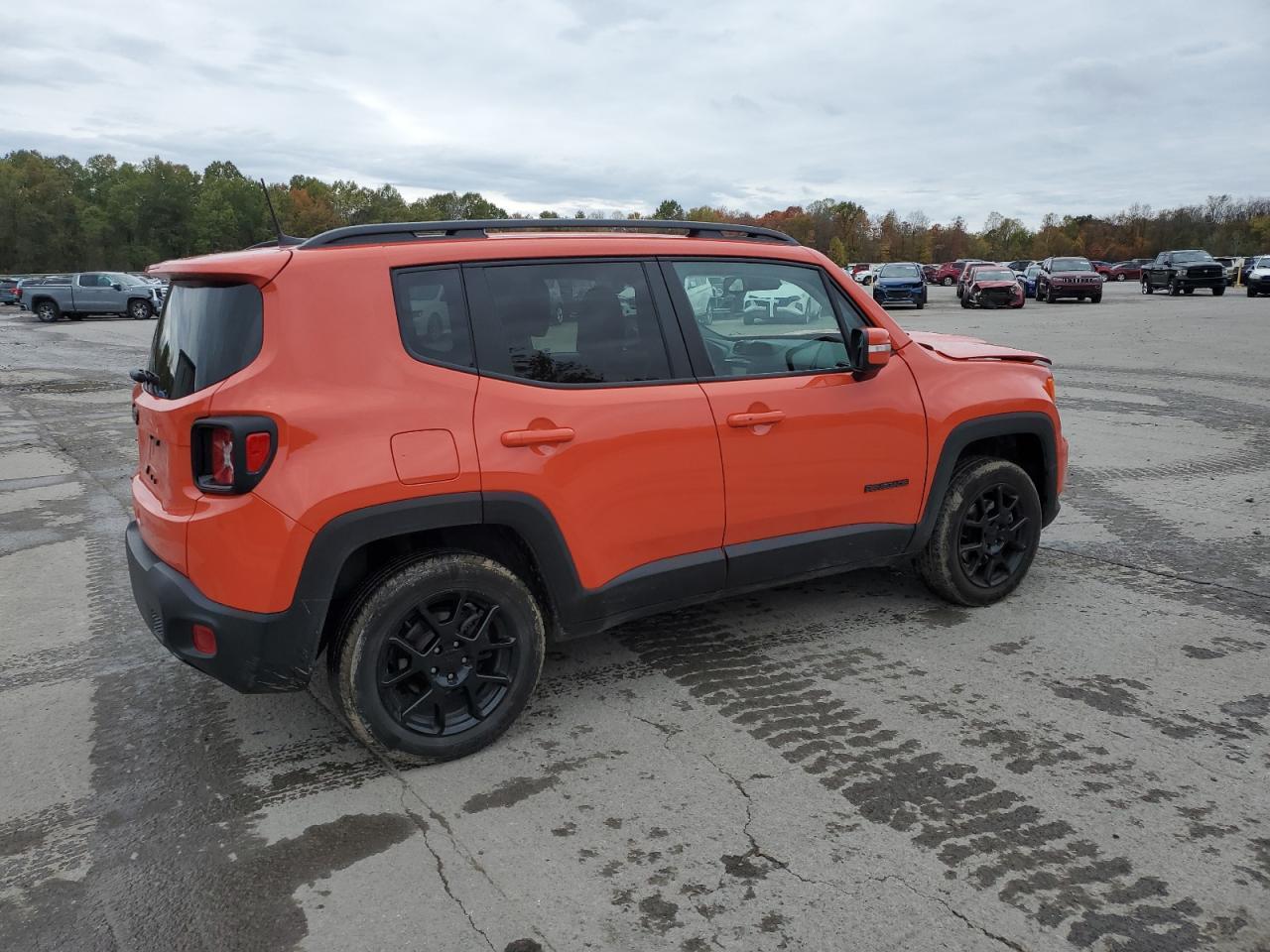 2020 Jeep Renegade, Latitude