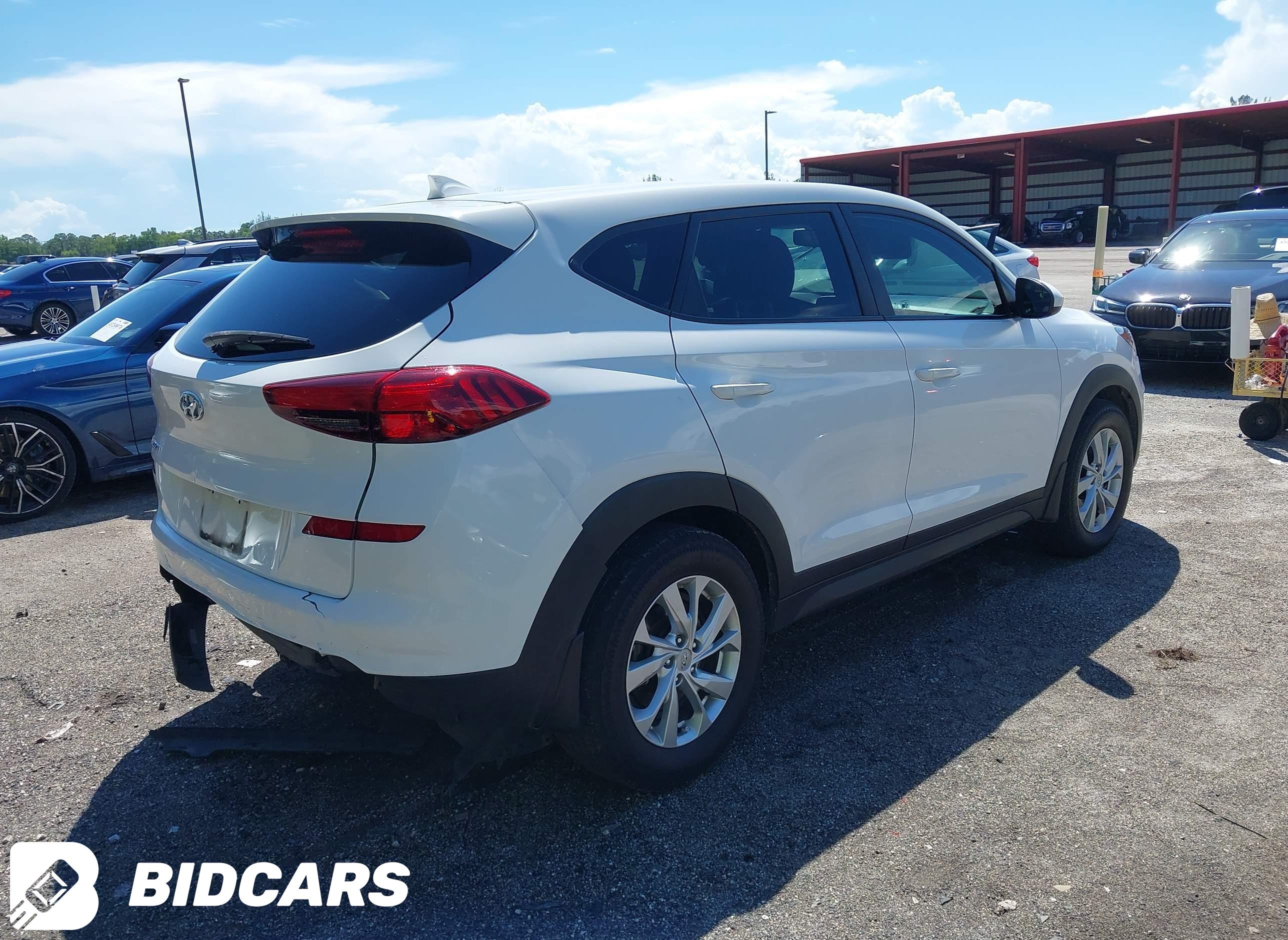 2021 Hyundai Tucson, SE