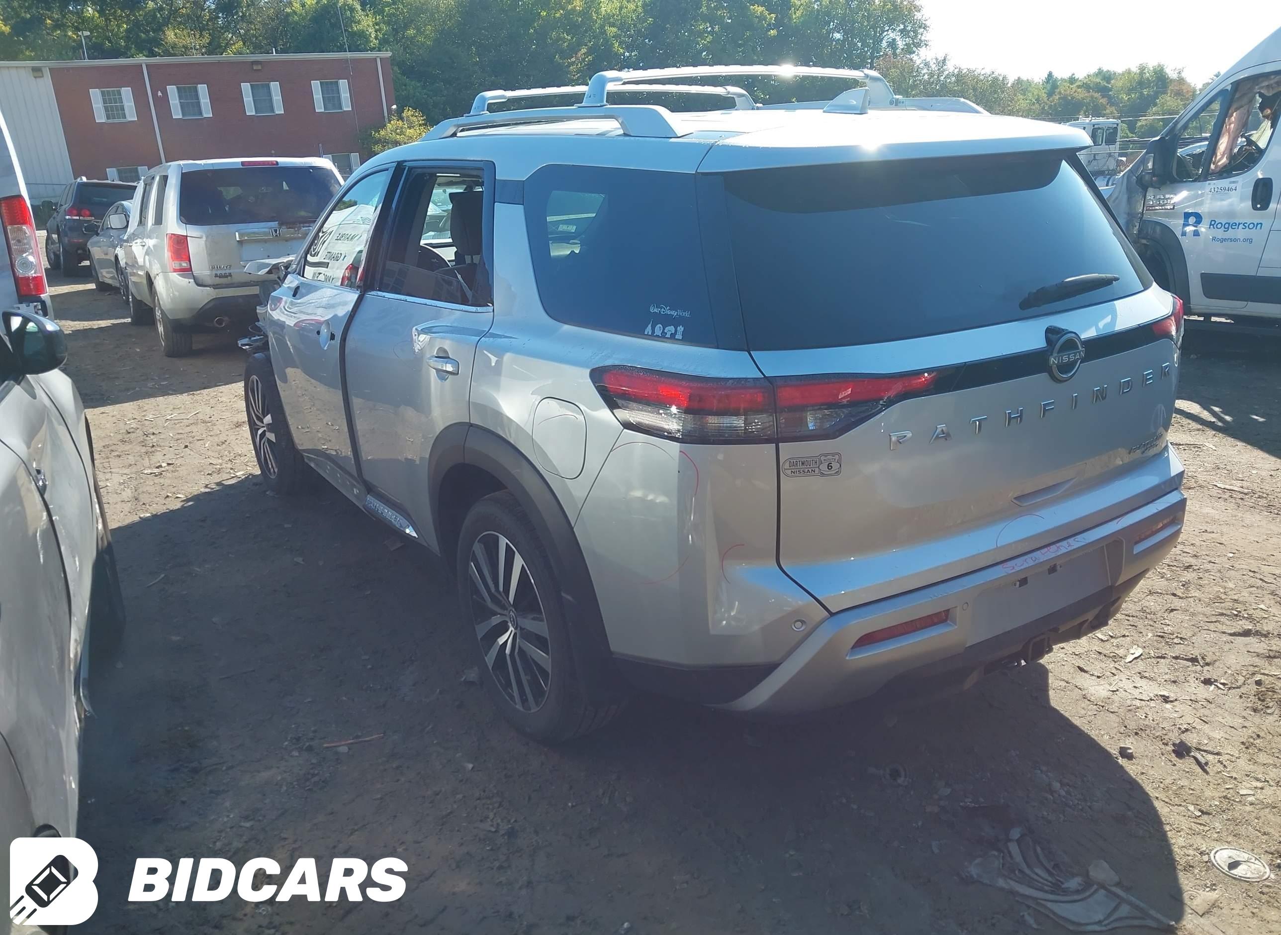 2023 Nissan Pathfinder, Plati...