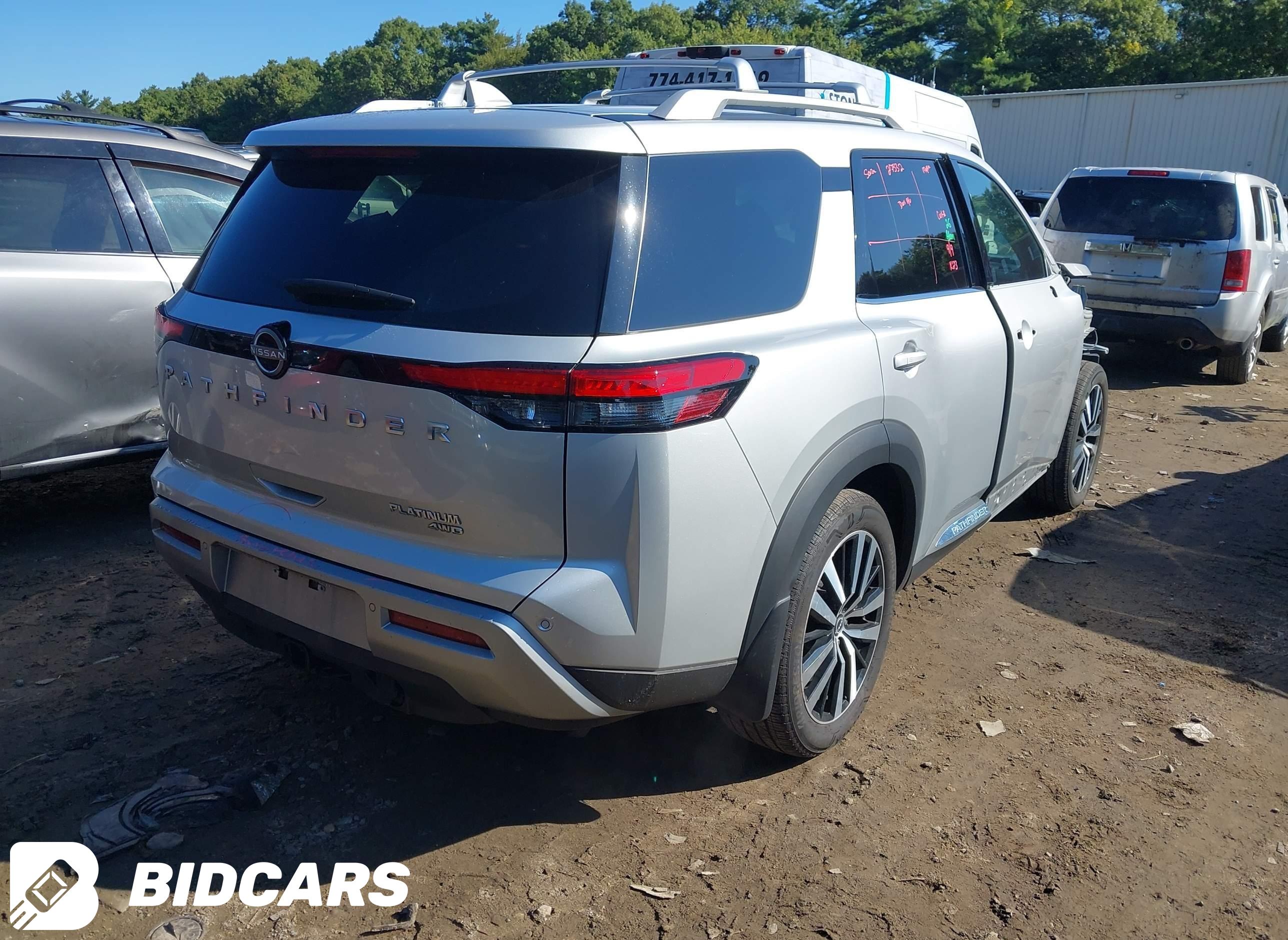 2023 Nissan Pathfinder, Plati...