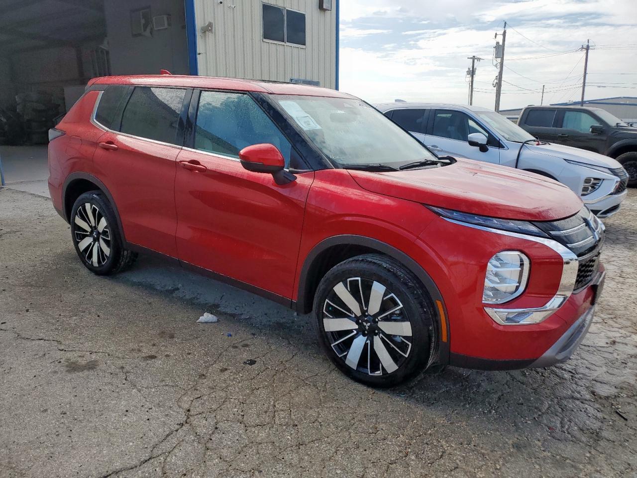 2025 Mitsubishi Outlander, SE