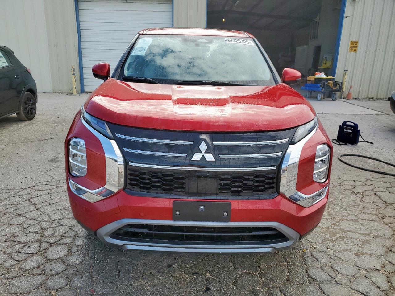 2025 Mitsubishi Outlander, SE