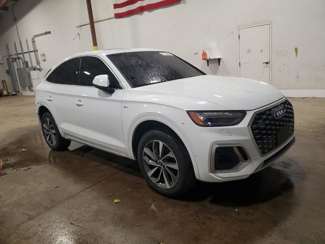 2022 Audi Q5, Sportback Prest...