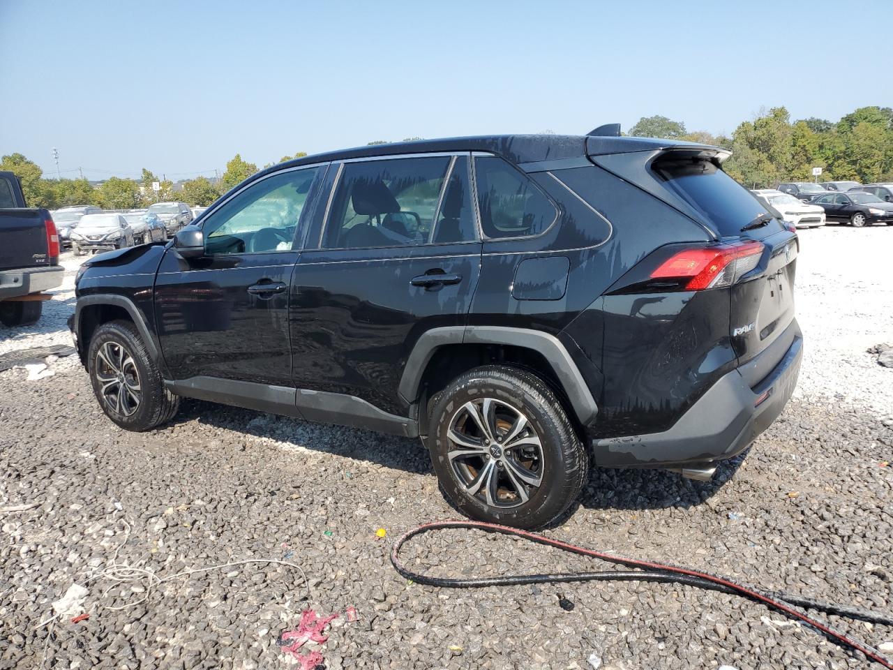 2022 Toyota RAV4, LE