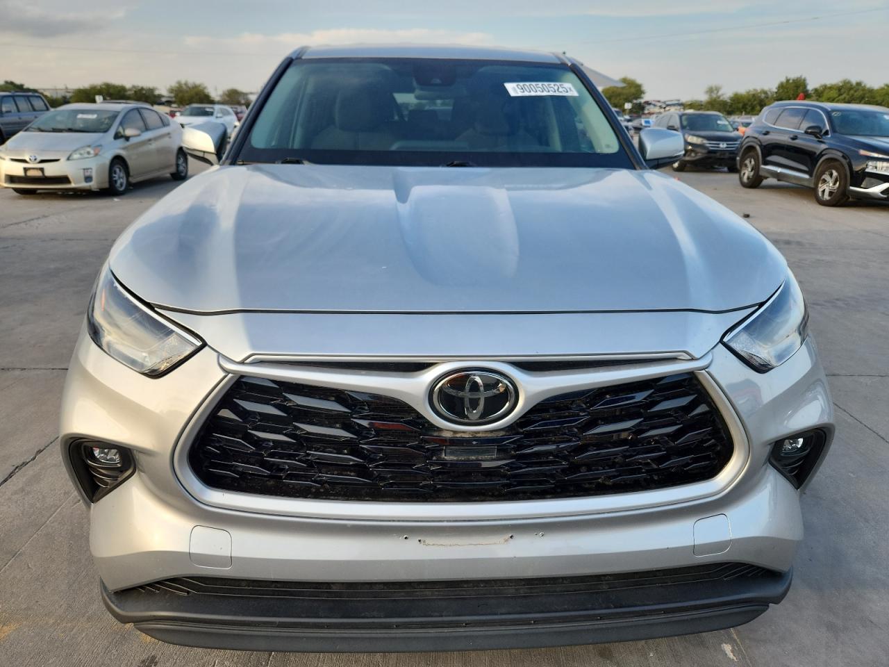 2023 Toyota Highlander, L