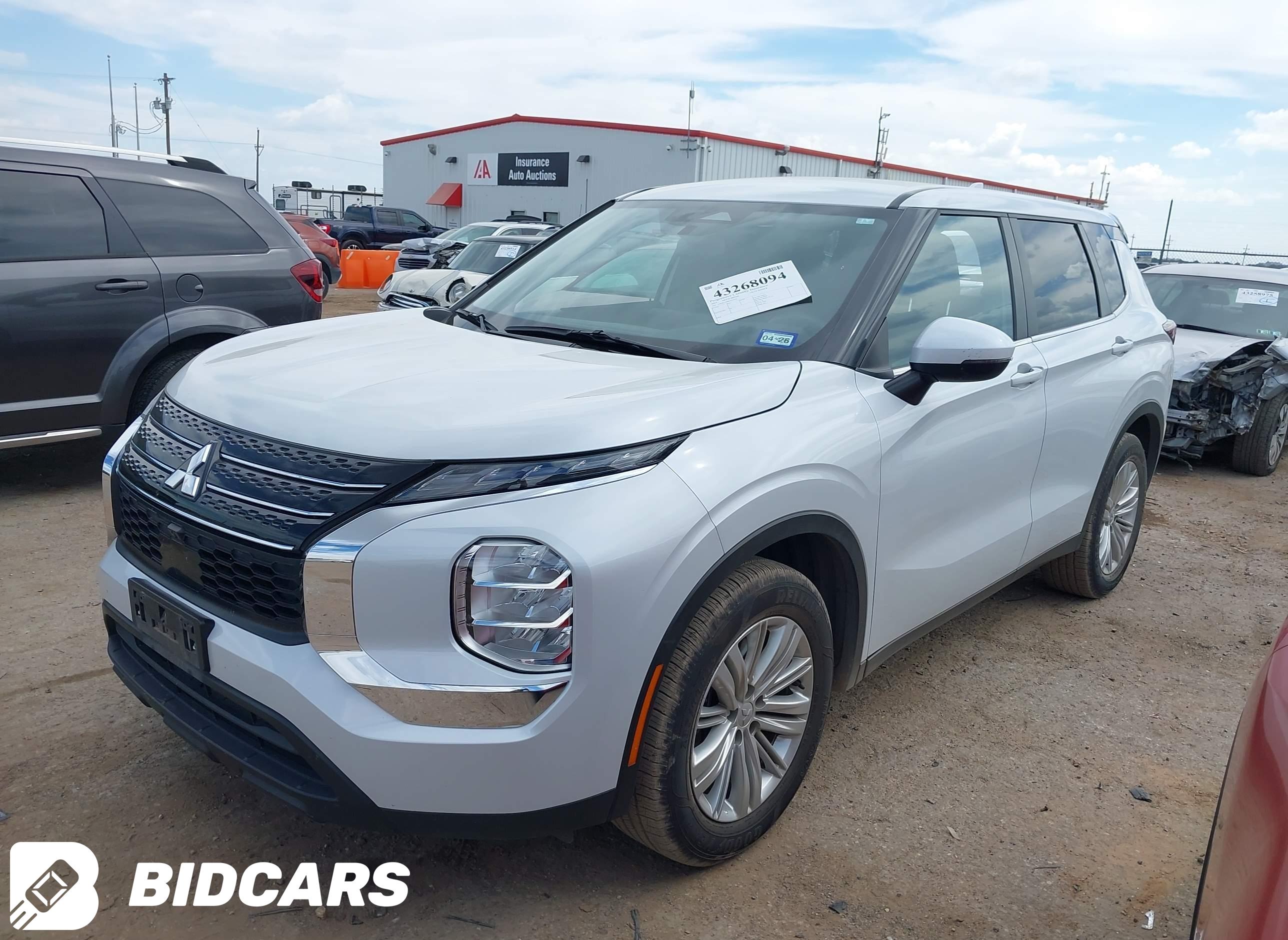 2024 Mitsubishi Outlander, Es...