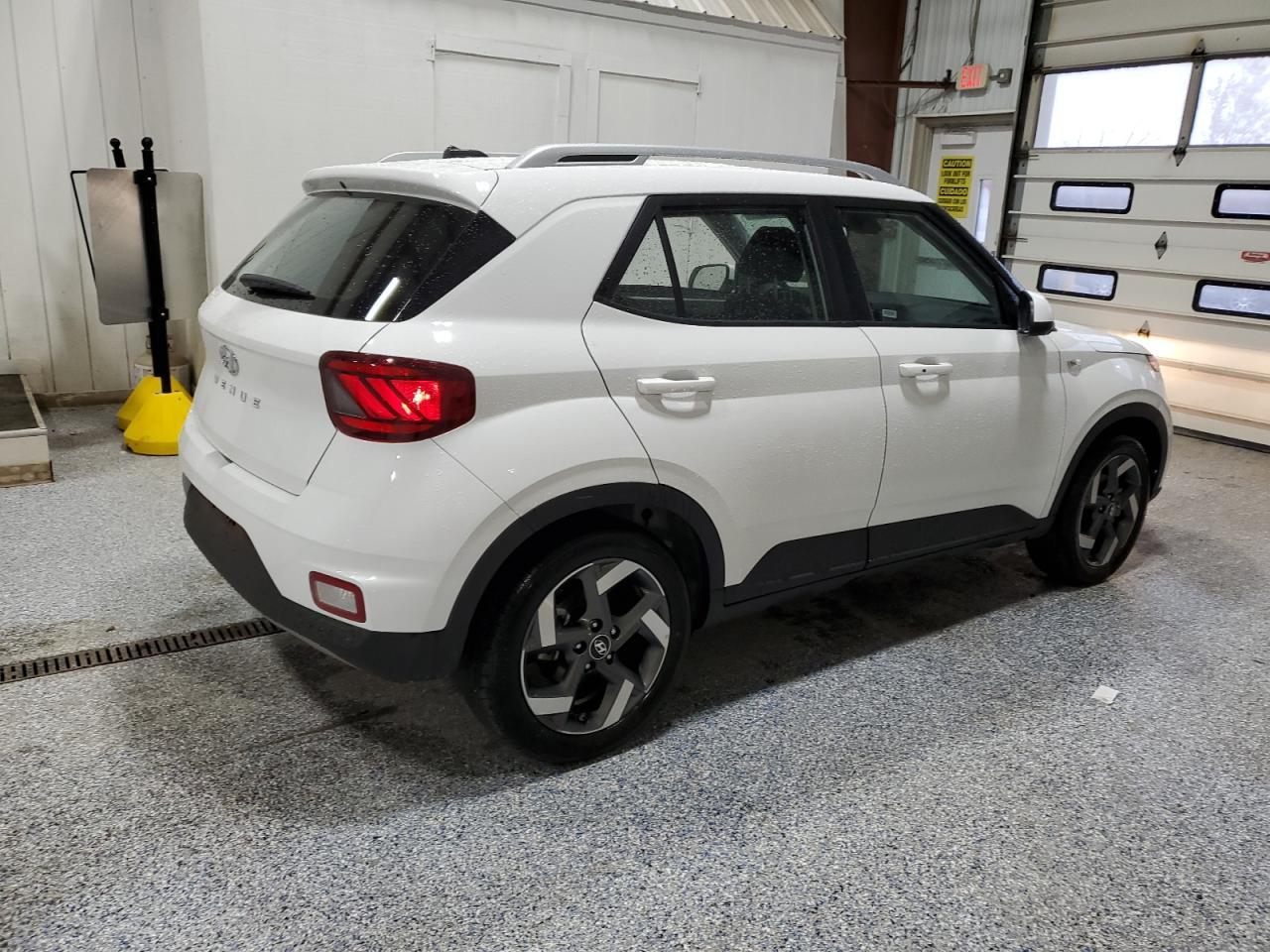 2025 Hyundai Venue, Sel