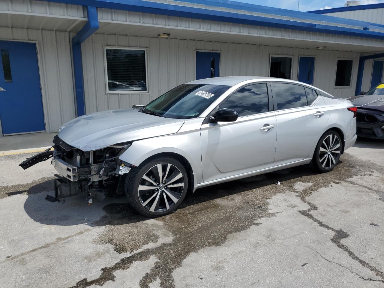 2021 Nissan Altima, SR