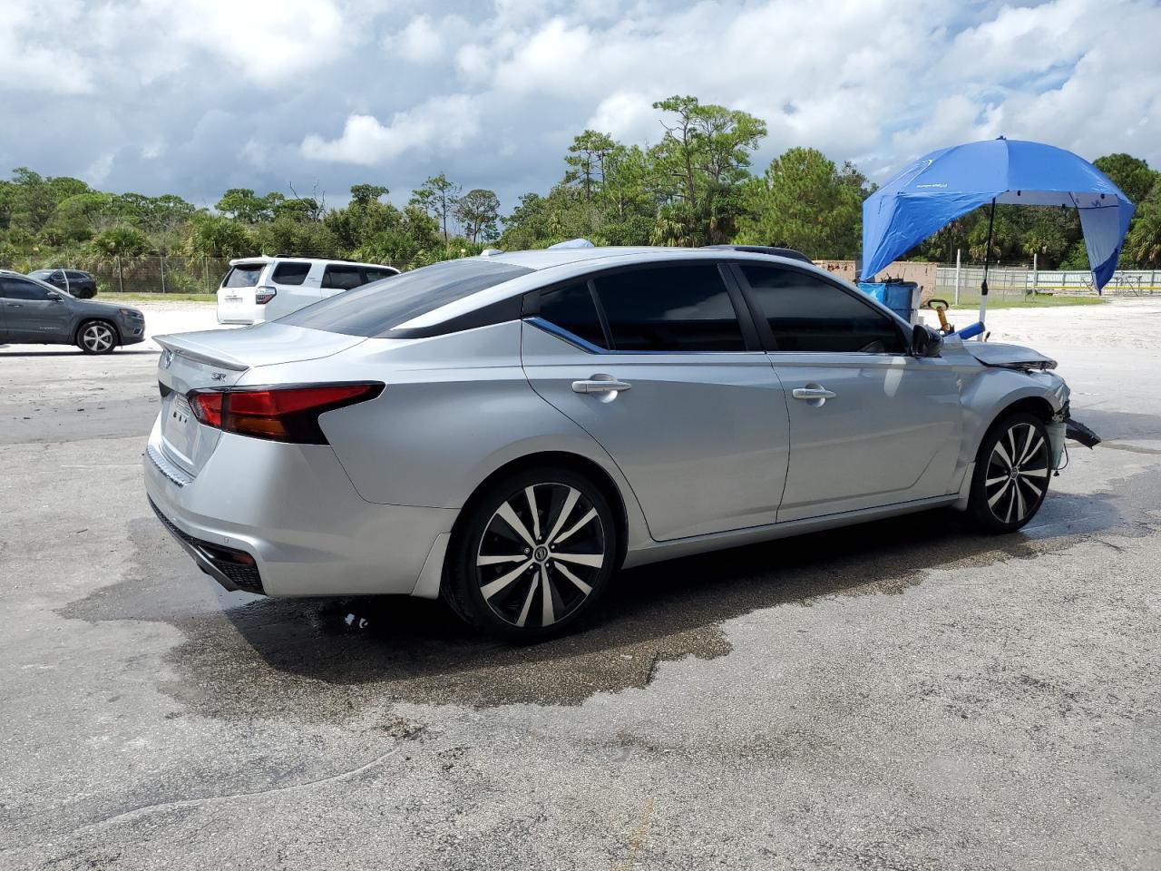 2021 Nissan Altima, SR