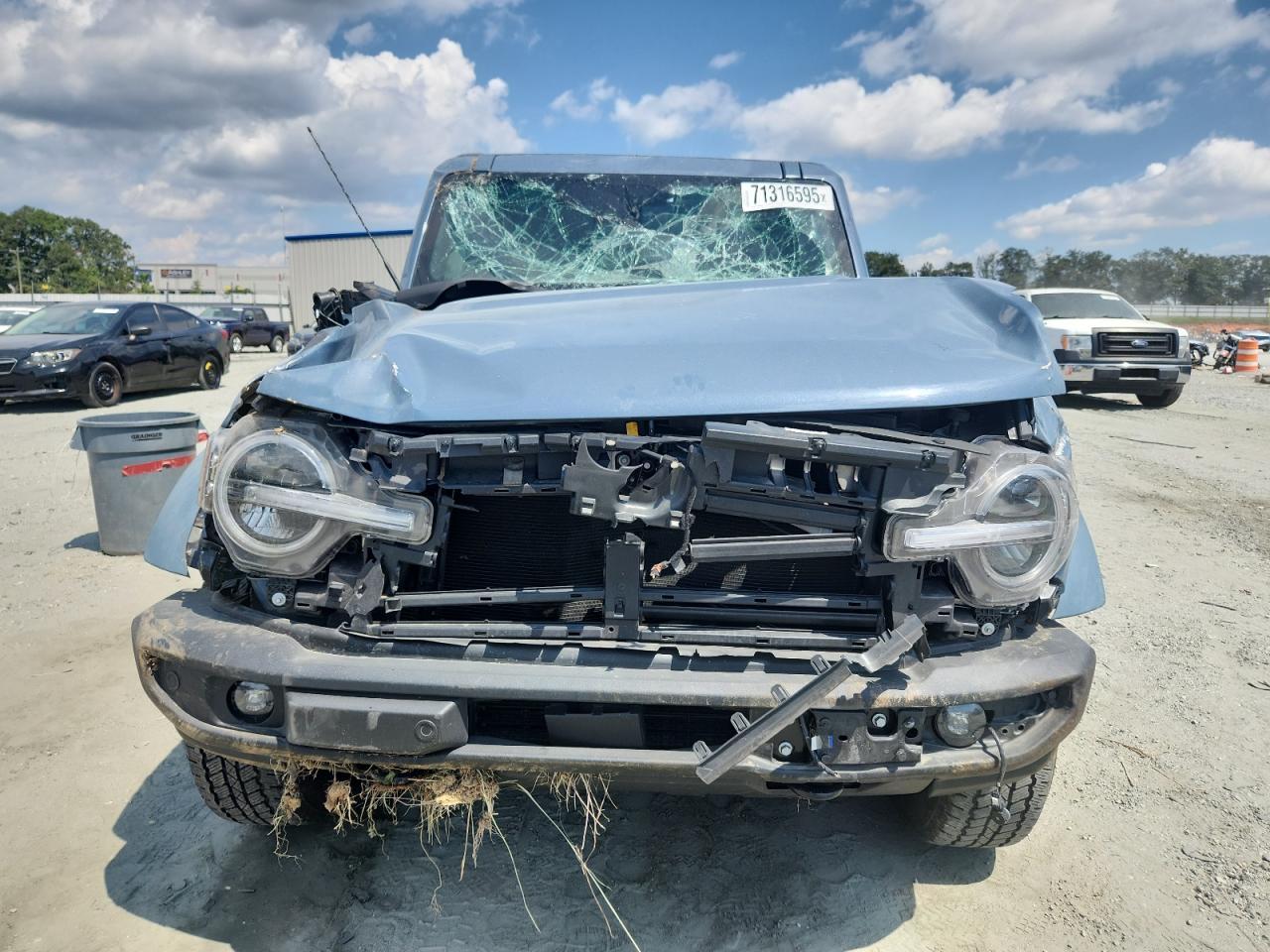 2025 Ford Bronco, Outer Banks