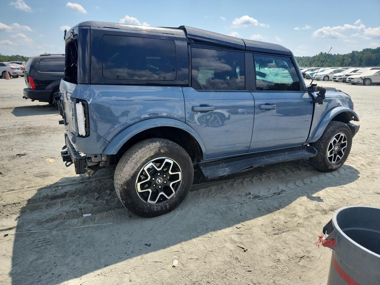 2025 Ford Bronco, Outer Banks
