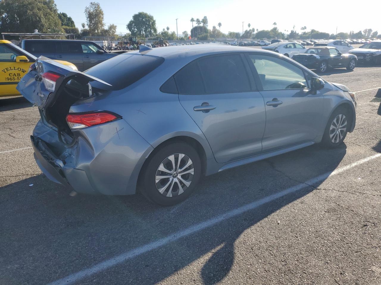 2022 Toyota Corolla, LE