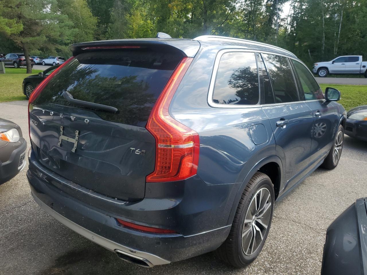 2020 Volv XC90, T6 Momentum
