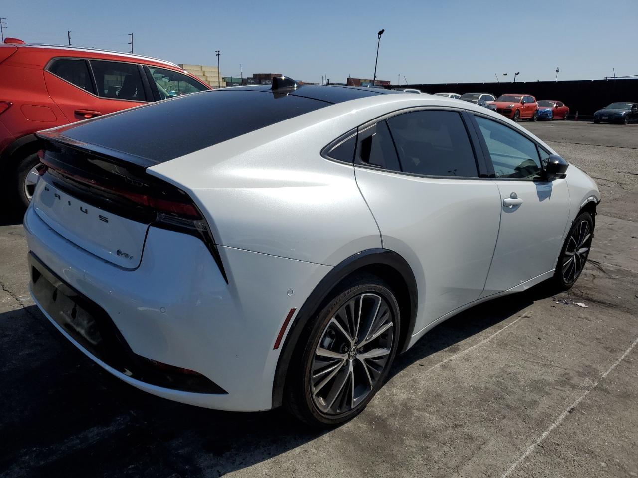 2024 Toyota Prius, LE