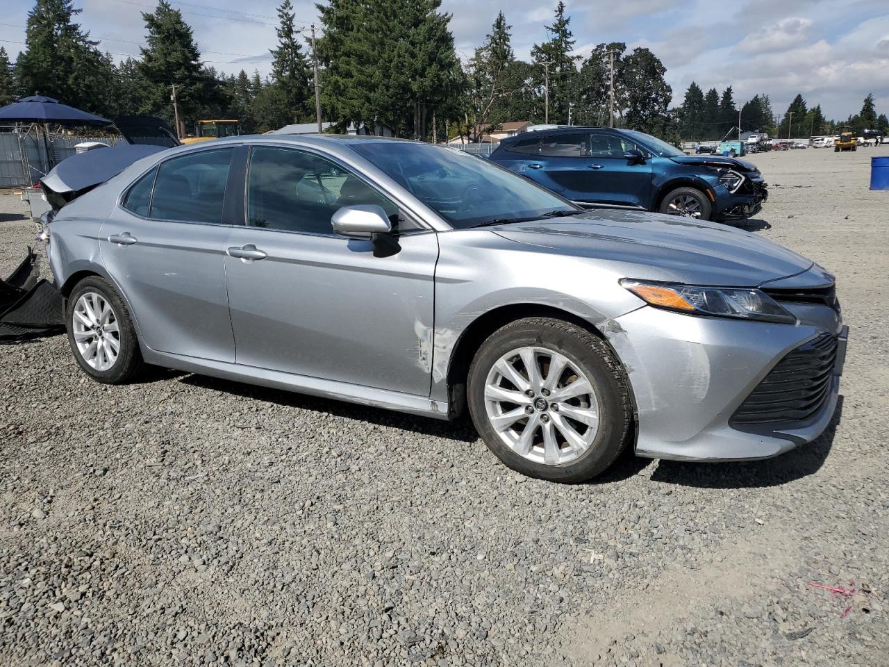 2020 Toyota Camry, LE