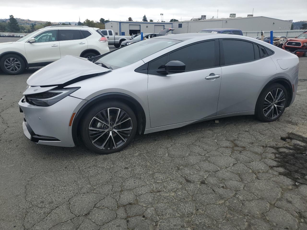2024 Toyota Prius, LE
