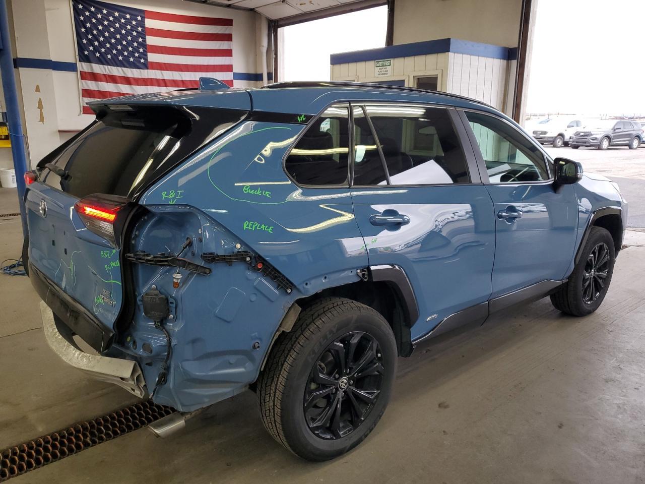 2022 Toyota RAV4, SE