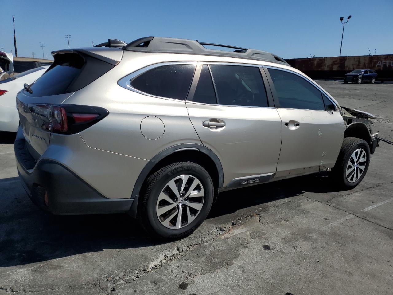 2020 Subaru Outback, Premium