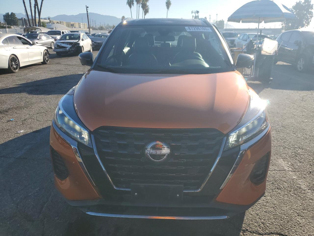 2023 Nissan Kicks, SR