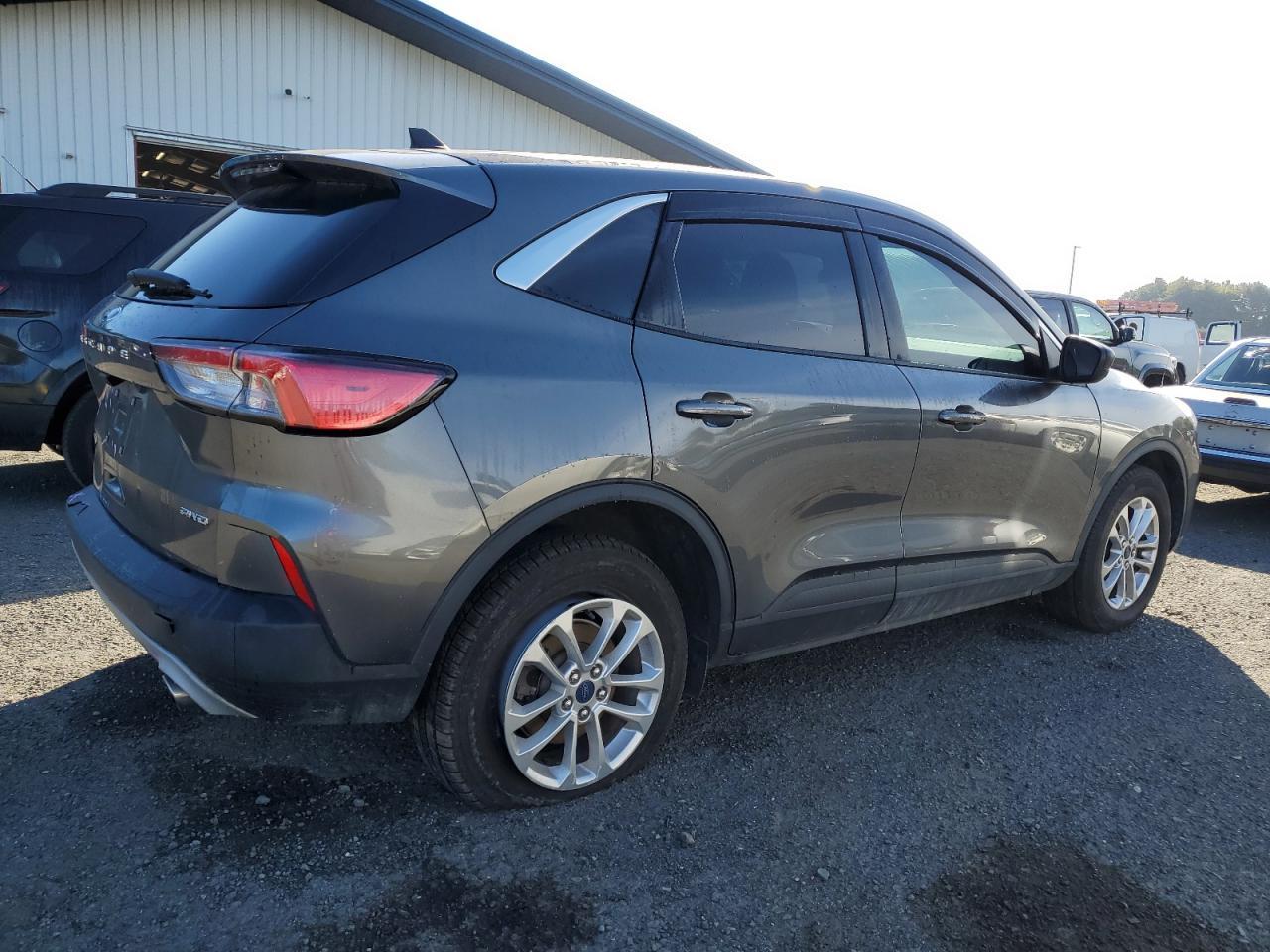 2022 Ford Escape, SE