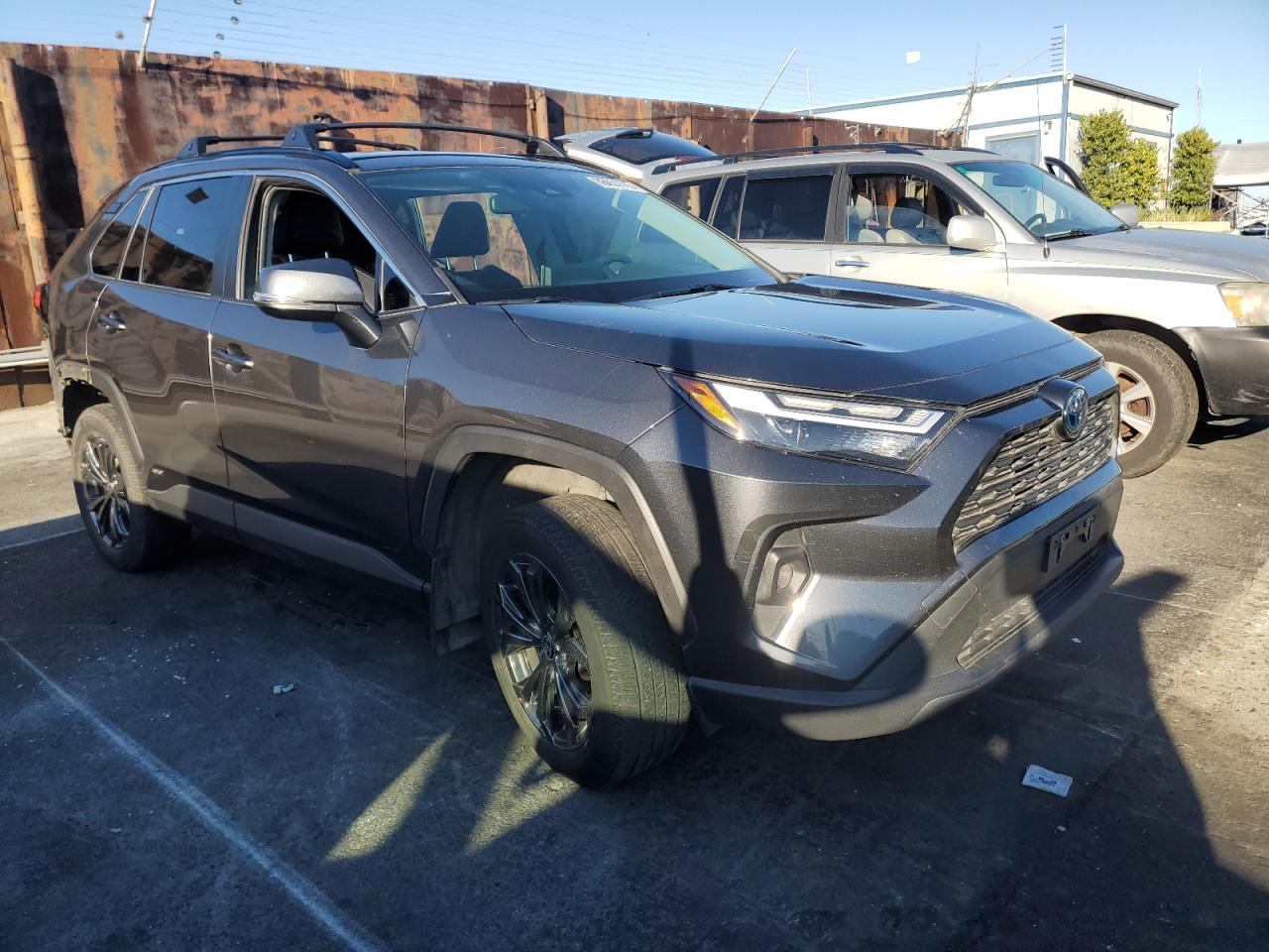 2023 Toyota RAV4, Xle Premium