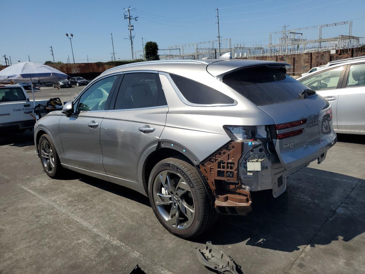 2025 Genesis GV70, Advanced