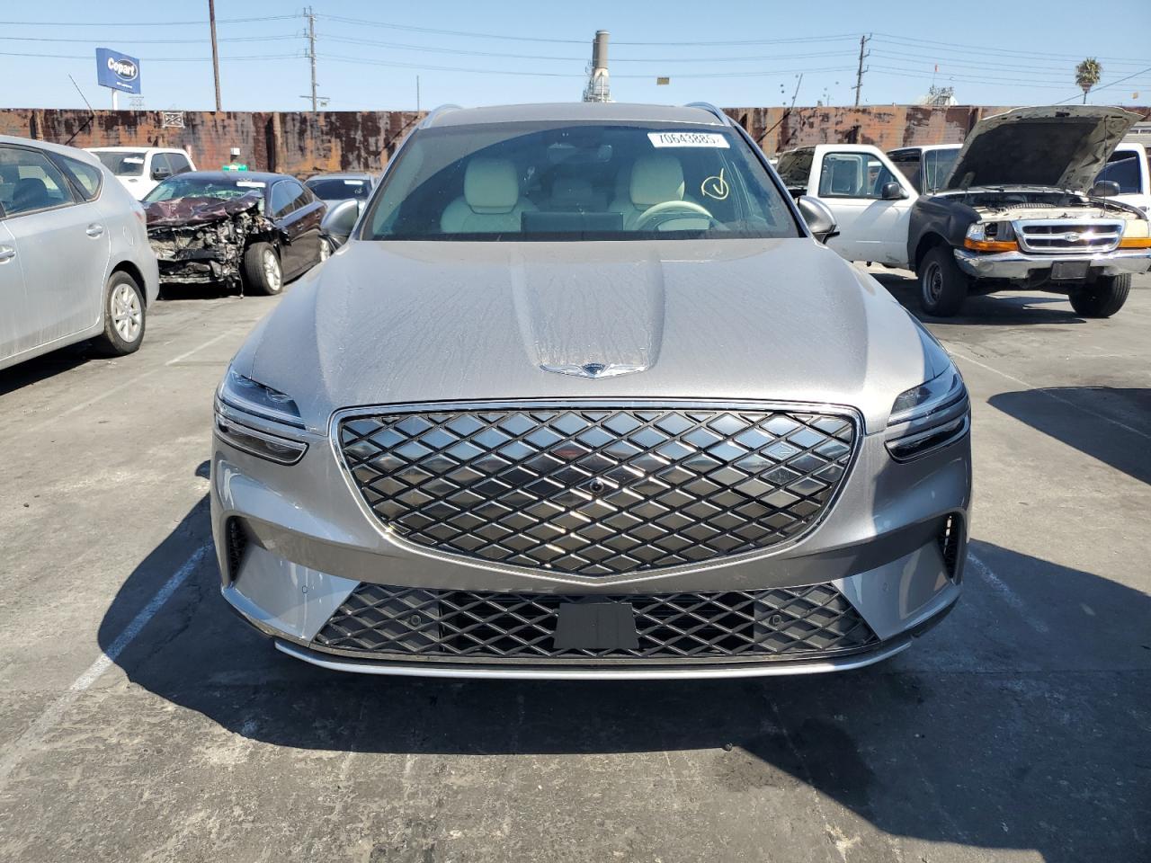 2025 Genesis GV70, Advanced