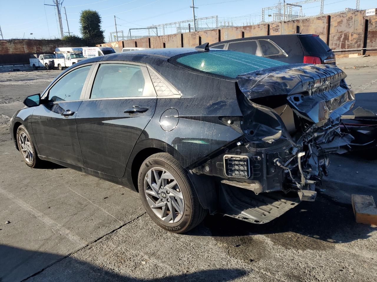 2024 Hyundai Elantra, Sel