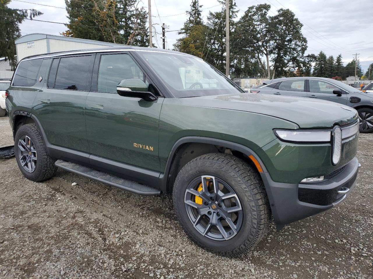 2023 Rivian R1S, Adventure