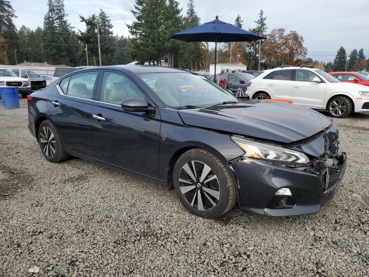 2021 Nissan Altima, SL