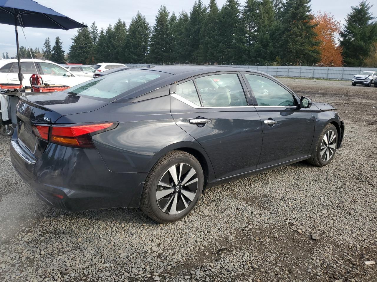 2021 Nissan Altima, SL