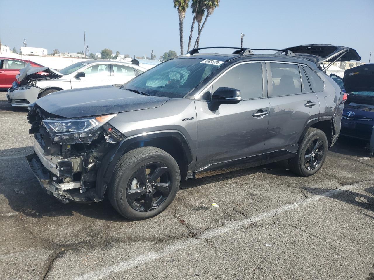 2021 Toyota RAV4, Xse