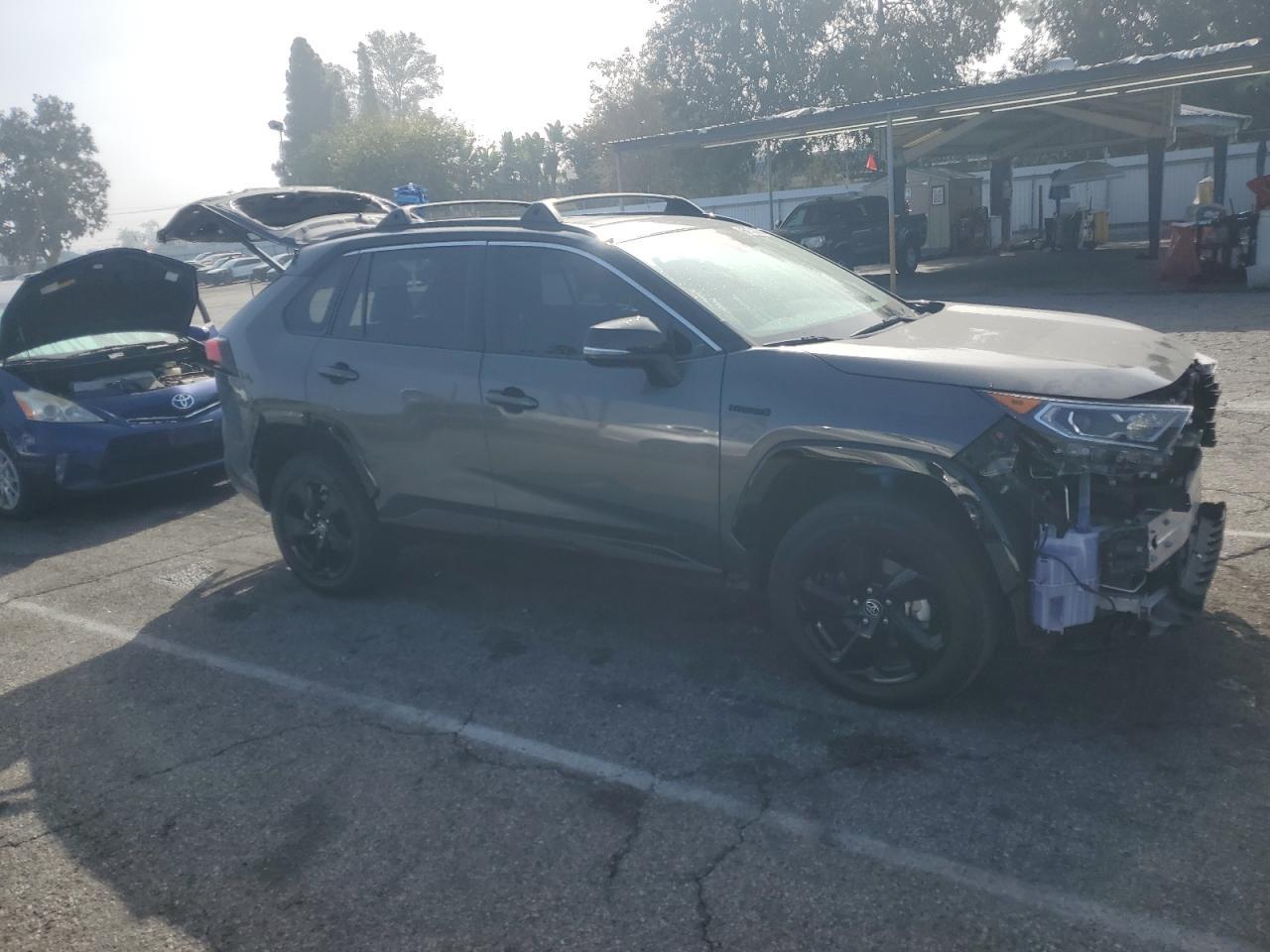 2021 Toyota RAV4, Xse