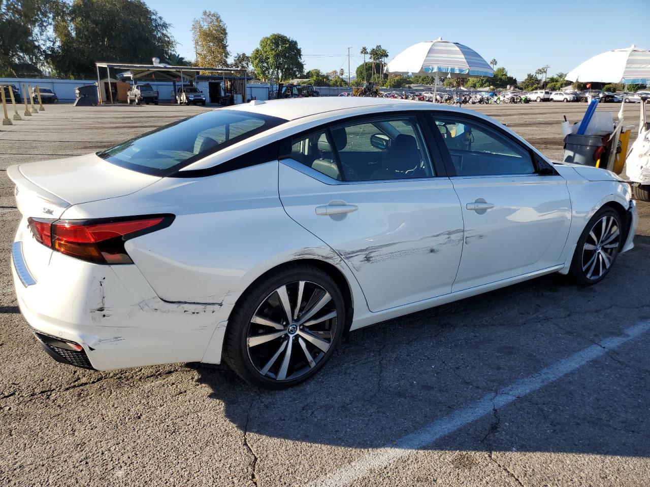 2020 Nissan Altima, SR