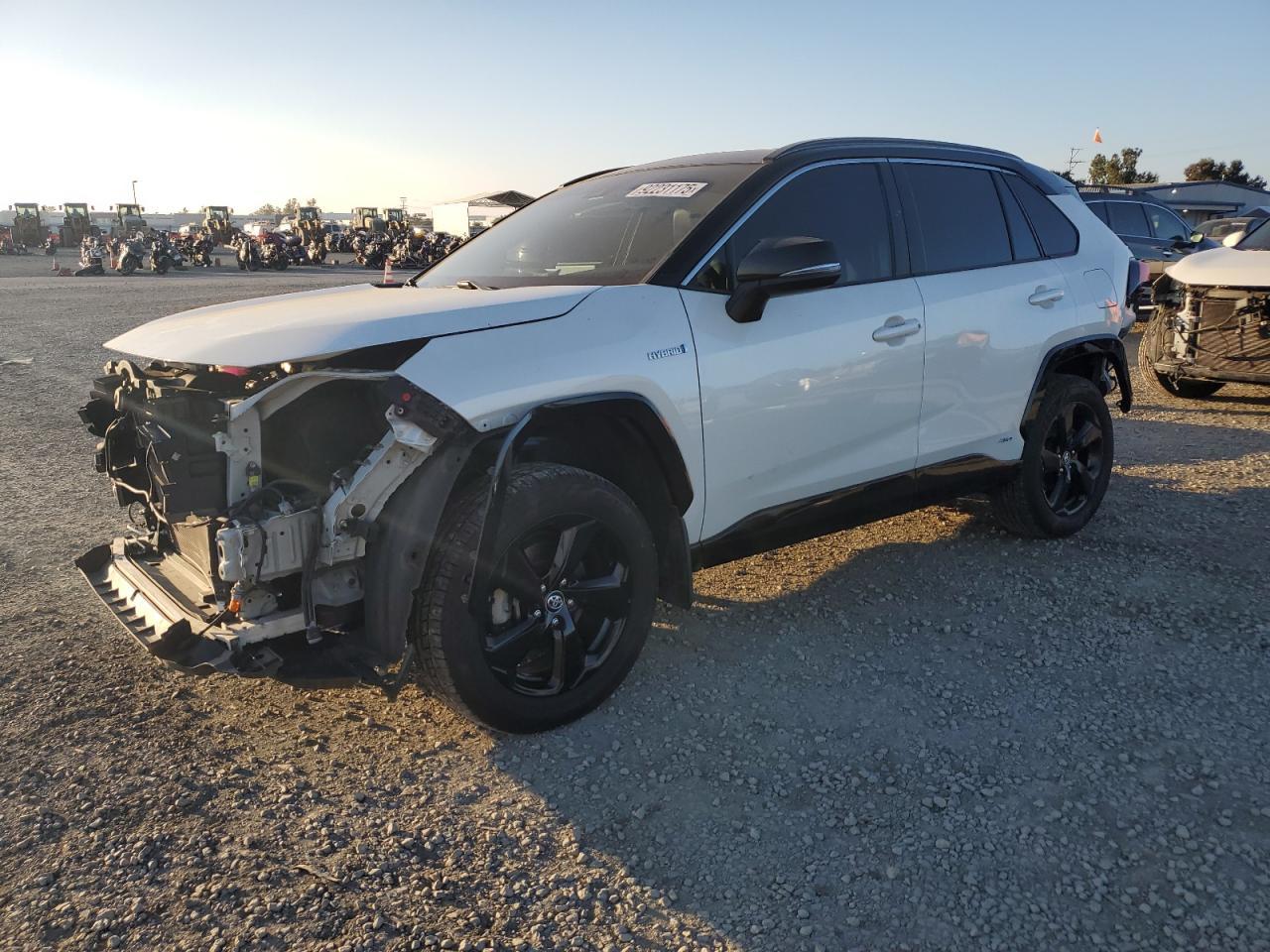 2020 Toyota RAV4, Xse