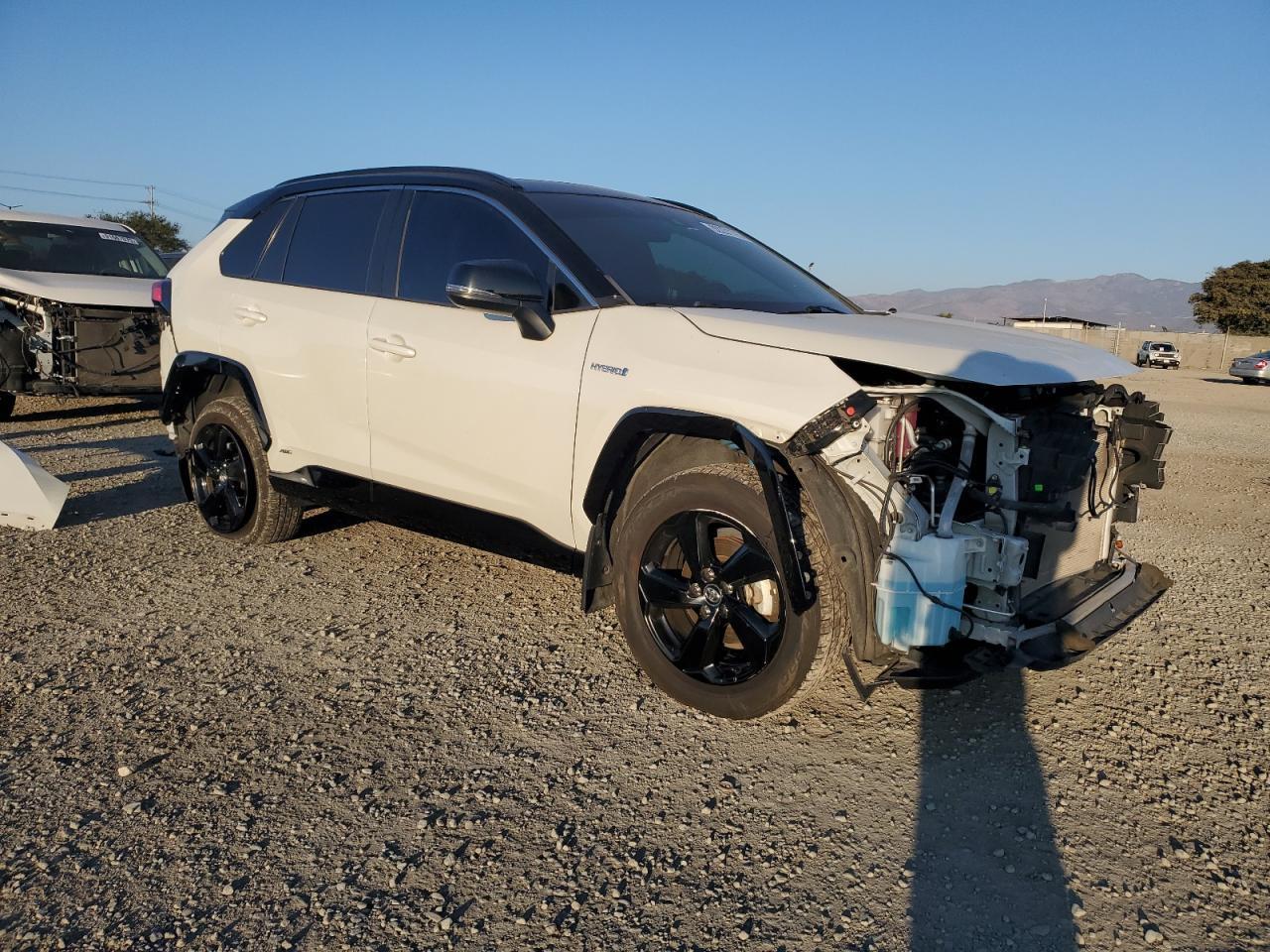 2020 Toyota RAV4, Xse