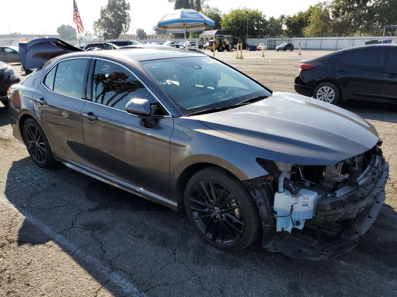 2021 Toyota Camry, Xse