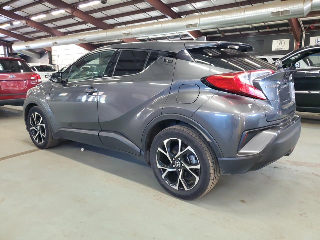 2021 Toyota C-HR, Xle