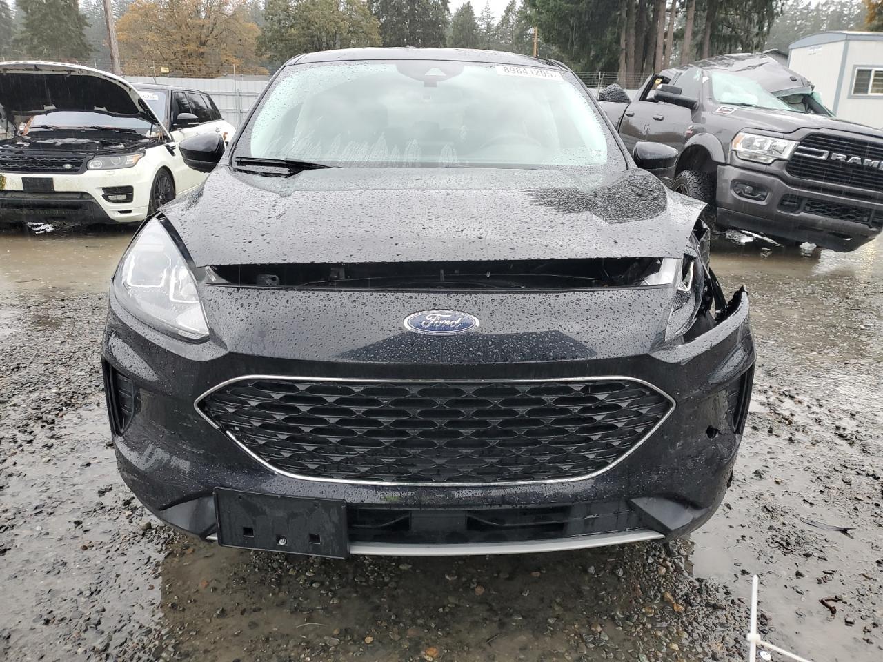 2021 Ford Escape, SE