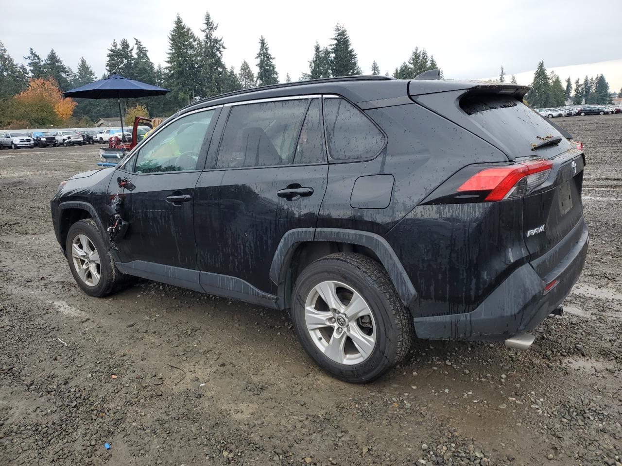 2021 Toyota RAV4, Xle