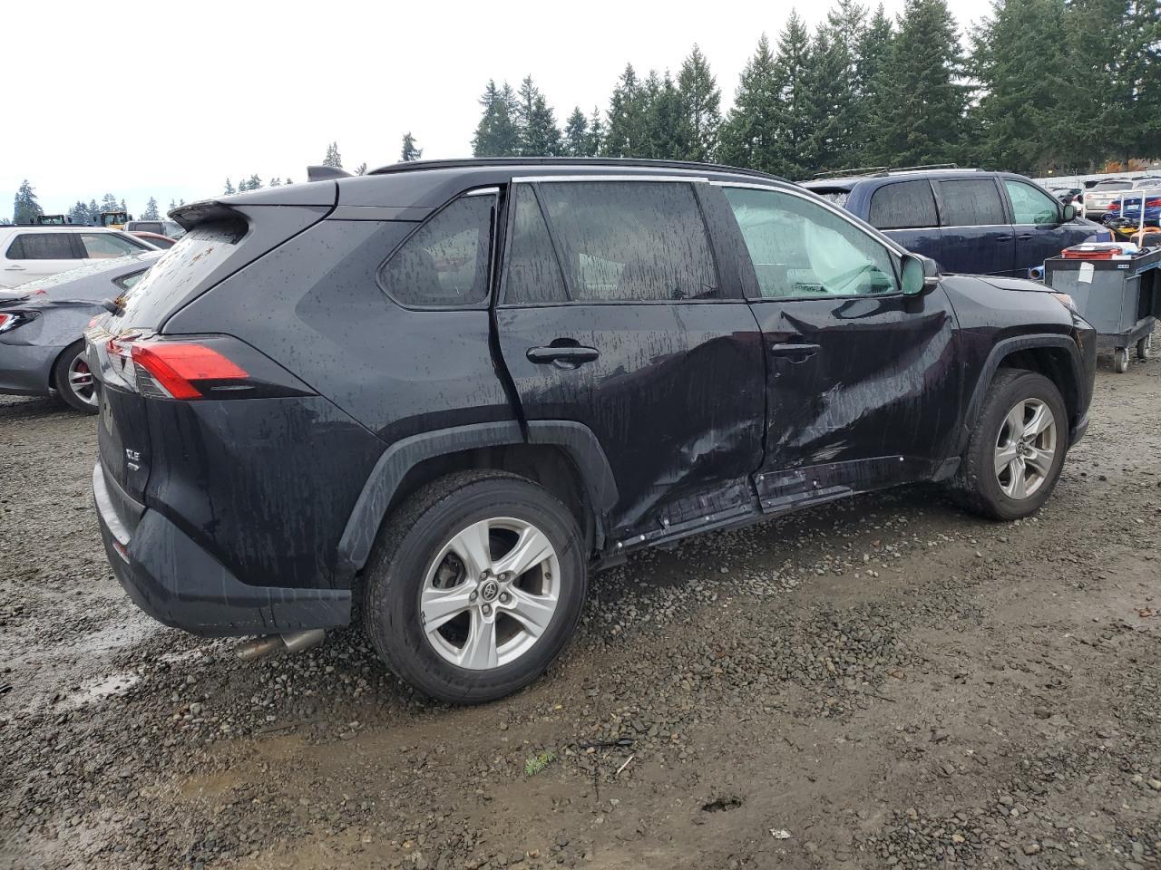 2021 Toyota RAV4, Xle