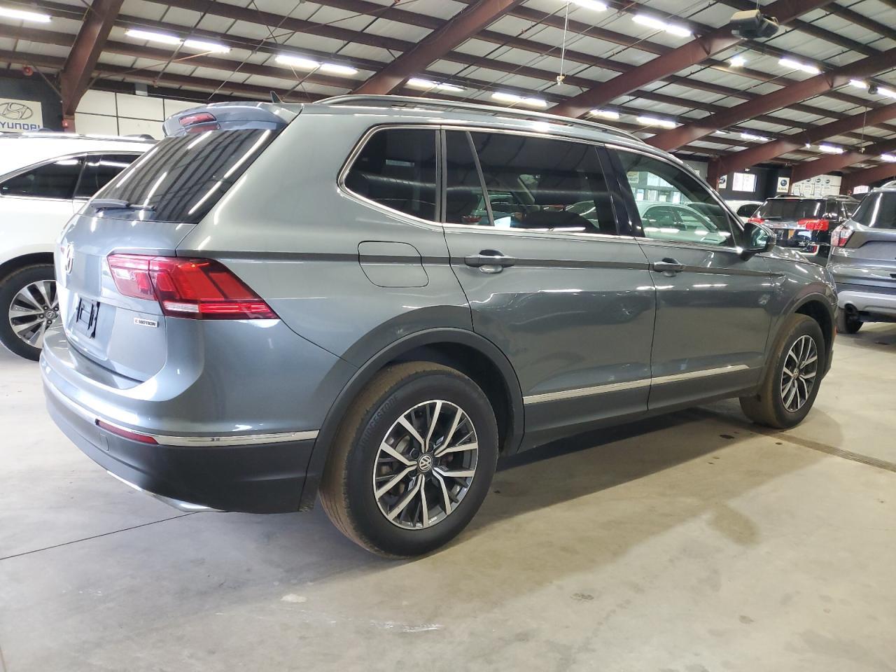 2020 Volkswagen Tiguan, SE